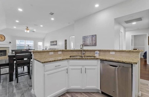 Little Elm House | Little Elm Frisco 3BR Escape