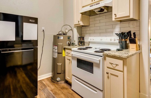 Capital View Apartment | Little Rock Vacation Rental Near Downtown!