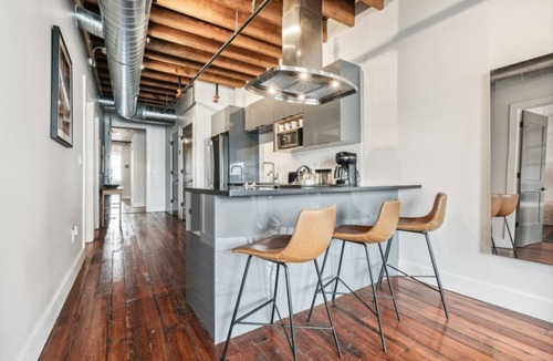 Central Business District Hotel | Live the Jazz Life: Modern 4BR Condo in NOLA