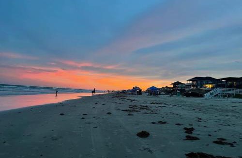 Surfside Beach House | Livin' The Dream Beachfront & Center!