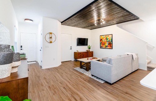 Stony Ridge North House | Longhorn Getaway