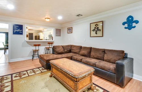 Lacassine House | Louisiana Group Retreat! Dual Units Near Hunting