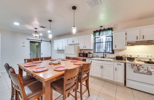 Lacassine House | Lousiana Escape Near Hunting: Pets Welcome!