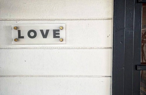 Dripping Springs Cabin | Love Cabin @ 13 Acres - Stay/Swim/Shop/Yoga