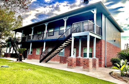 Pearland Apartment | Lovely 1 bedroom apartment Pearland - Wi-Fi - Roku TV
