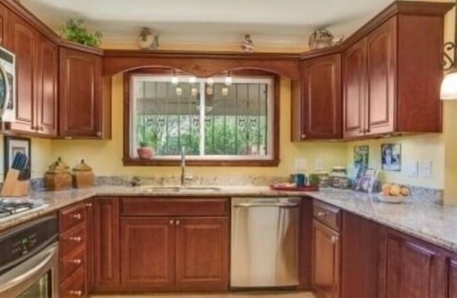 Hidden Creek House | Lovely patio home w/garden, Lg. Community Pool close.