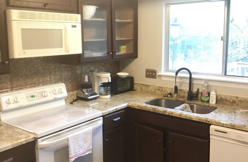 Kingwood House | Lovely Private room near IAH airport in humble/Kingwood