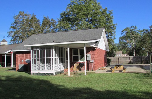 Long Beach Cottage | Lovers Lane Oasis Cottage.Ideal for a couple or small family Coast visit!