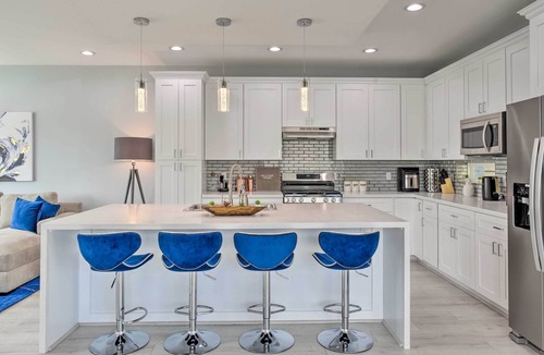 East Downtown Houston House | Luxe 3BR EaDo Retreat - Walk to Downtown, Stadiums & EV Charging!