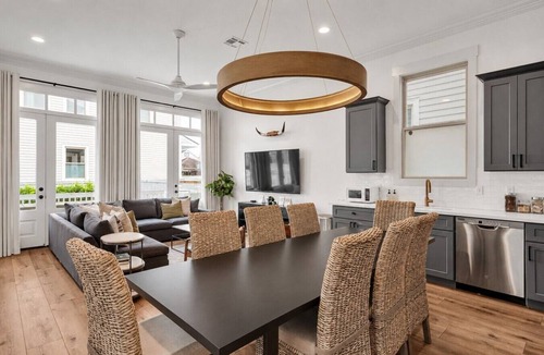 Bywater House | Luxe Bywater 5BR w/Pool