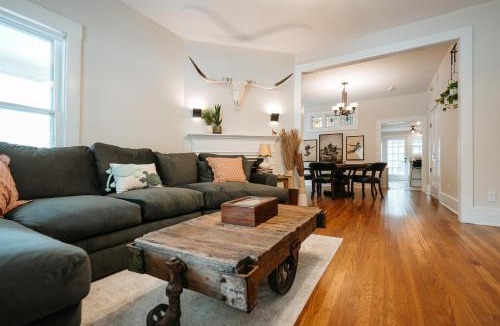 Old East Dallas House | Luxe Farmhouse near Deep Ellum & Bishop Arts