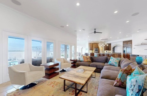 Horseshoe Bay West House | Luxe lakefront retreat with private pool, spa, lakeside terrace, gourmet kitchen