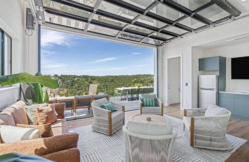 Apache Shores House | Luxe Pool, Fire Pit, Lake Views - Sundown Social