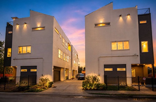 Washington Ave./ Memorial Park House | Luxe Stay!5 beds Rooftop Prime Loc Downtown