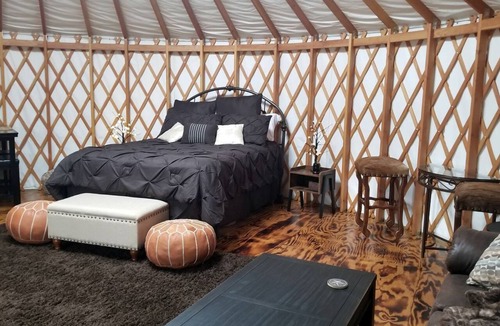 Flower Mound Cabin | Luxurious Lakefront Yurt Rental for a Romantic Getaway near Grapevine, Texas