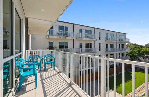 New Orleans Condo | Luxury 2 Bedroom Condo in Vibrant NOLA Bywater!