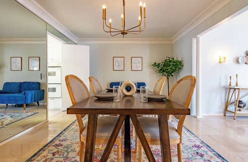 Oak Park - Northwood Condo | Luxury 3Bdrm condo in Alamo Heights near find dining