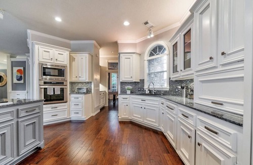 Atascocita House | Luxury 7BR Lakefront Oasis | Pool, Hot Tub & Views