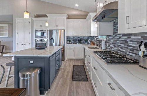 Hackberry House | Luxury at the Water - Camp #4