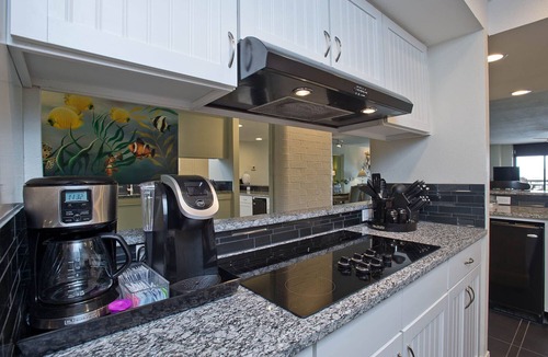 Port Aransas Condo | Luxury Condo - On the Beach! - New Lower rates!