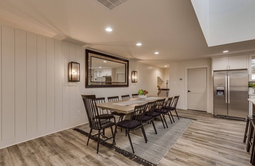 Grapevine House | LUXURY DESIGNERS HOME by Gaylord/Lake Grapevine/Slps 24/POOL/DFW Airport