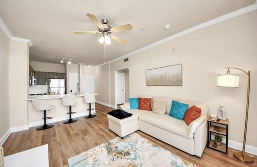 Houston Apartment | Luxury Estate Home From Home