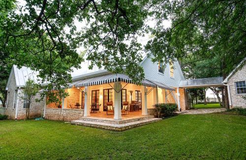 Horseshoe Bay West House | Luxury Golf Course Private Retreat with Heated Swimming Pool