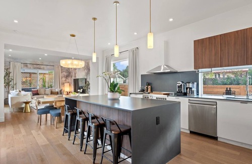 Galindo House | Luxury Group Retreat - Pool, Hot Tub, EV Charger