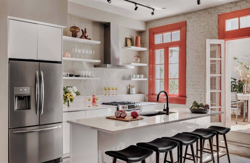Arts/Warehouse District House | Luxury Historic Home Near to Downtown