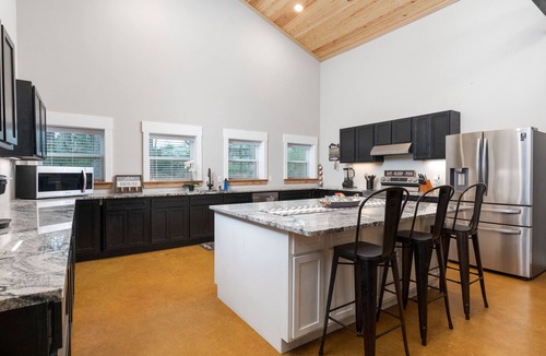 Pottsboro House | Luxury Lakehouse Private Group Getaway For The Whole Family