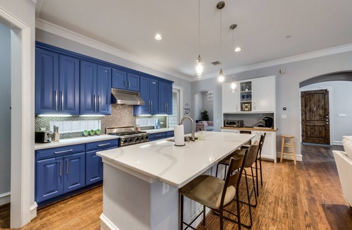 Knox - Henderson House | Luxury Living - Uptown Dallas - Sleeps 8!