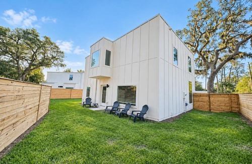 St. Augustine Villa | Luxury Modern Comfort in Historic St Augustine