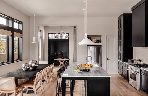 Faubourg Lafayette Condo | Luxury New Home | Heated Pool and Spa