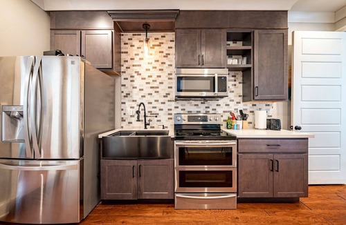 South Central Houston House | Luxury New Home/Museum/Med. Ctr/dwn twn*FAMILIES