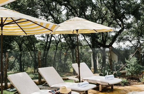Austin Cottage | Luxury Retreat | Saltwater Pool | Onsite Restaurant