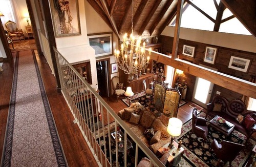 Compton Cabin | Luxury Romantic Bed and Breakfast Retreat in Northern Arkansas