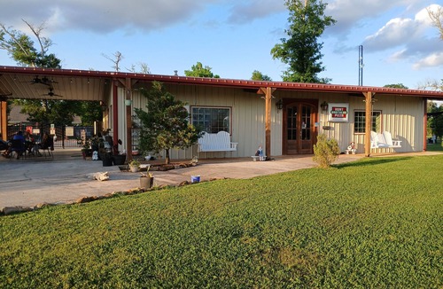 Lake Charles RV Rental | Luxury RV resort with all of Lake Charles must see attractions within 15 miles.