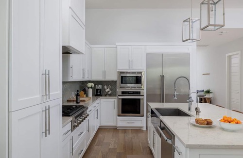 Galindo House | Luxury South Lamar Oasis | Pool, Spa & Fire Pit