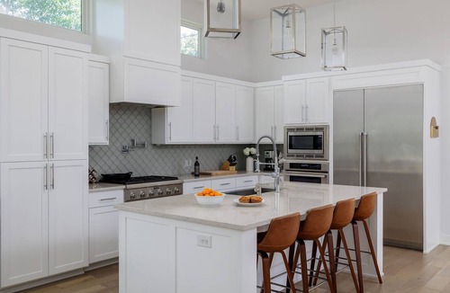 Galindo House | Luxury South Lamar Oasis | Pool, Spa & Fire Pit