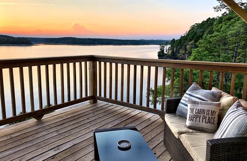 Mount Ida Cottage | Magnificent Four Bedroom, Two 1/2 Bath luxury, log-sided Harbor North cottage with incredible views of Lake Ouachita. by RedAwning