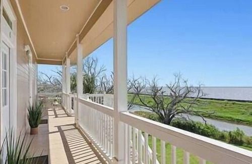 Lafitte Bed & Breakfast | Magnolia Cottage R8