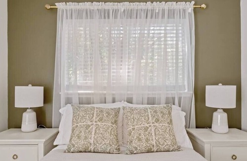 Live Oak House | Magnolia Oaks Summary
