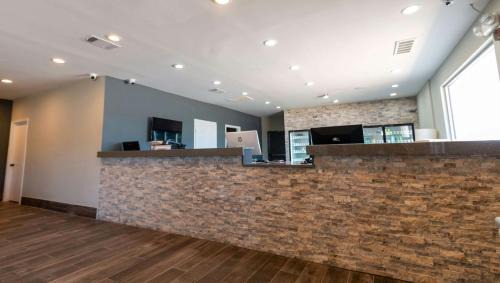 Irving Cabin | Magnuson Extended Stay and Suites Airport Hotel
