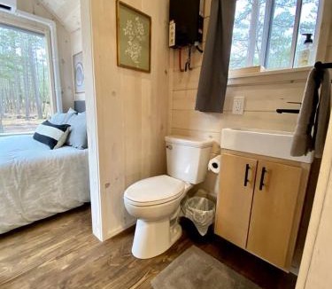 Boles House | Majestic Nordic Tiny House with Private Deck, Grill and Fire Pit in Arkansas