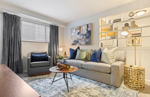 Maple Heights Apartment | Maple Heights Haven - Unit 4