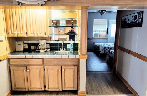 Elmaton House | MATAGORDA RIVERSIDE LODGE. Entire home on the river, minutes from the beach!