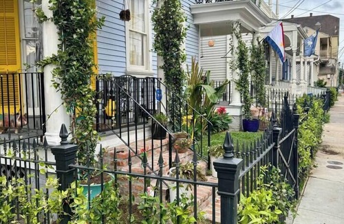 Faubourg Lafayette House | Melpomene Manor Luxury