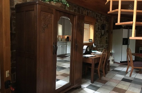 Smithville Cabin | Merging Waters - Native Stone, couples cabin in the Ouachita Mts-with STARLINK