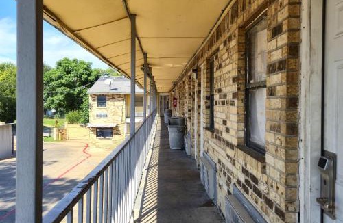 South Dallas - Fair Park Hotel | Mi Amor Inn & Suites by Hotel O Dallas Tx Hwy 352
