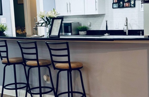 Chalmette House | Minutes from French Quarter Entire Home Sleeps 8 Free Parking